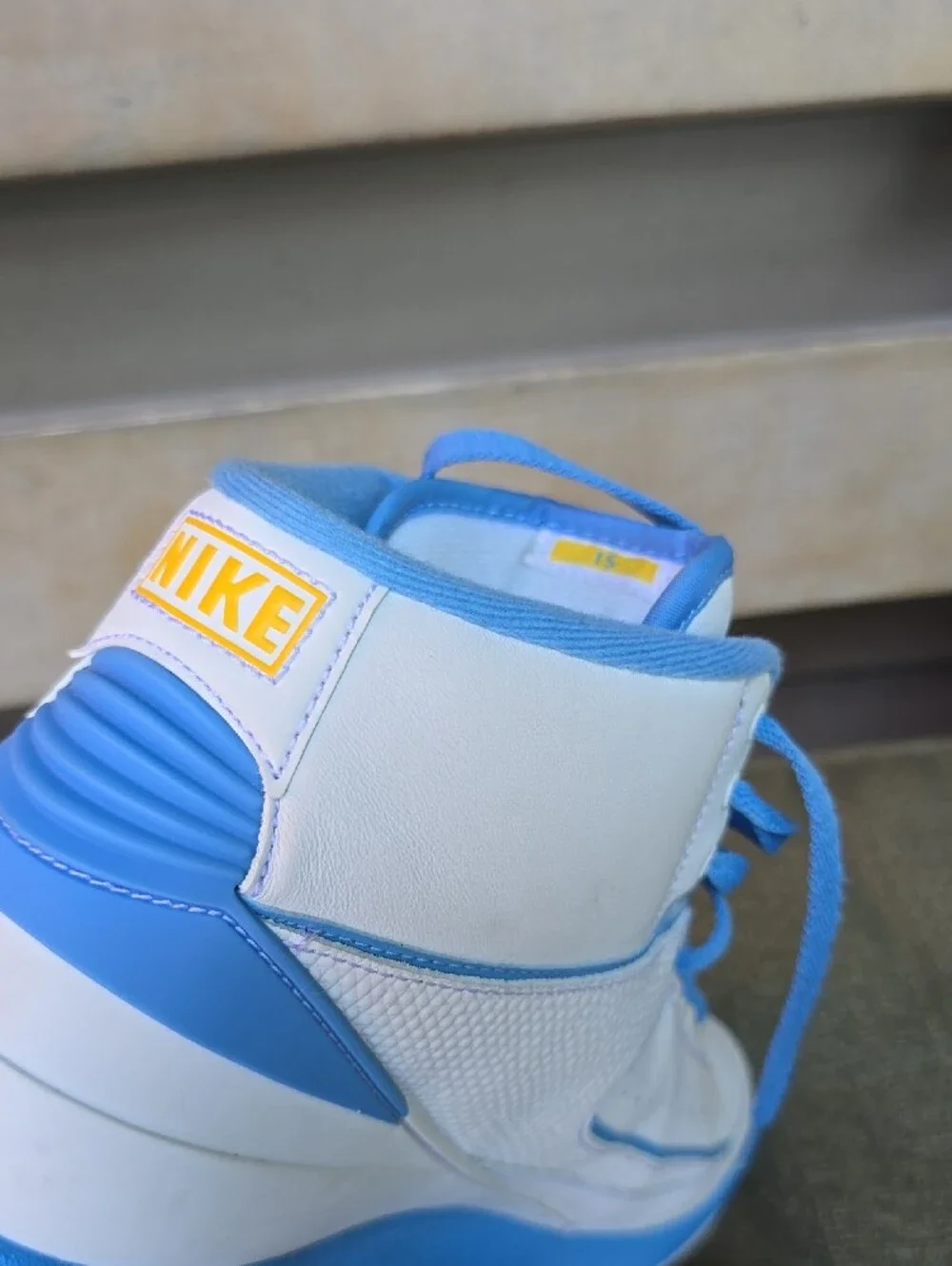 Jordan 2 CARMELO PE